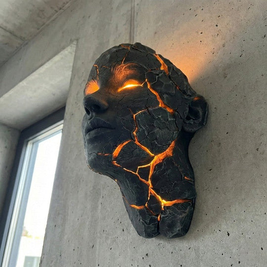 Wandlampe mit menschlichem Gesicht im Lava-Stil 4
