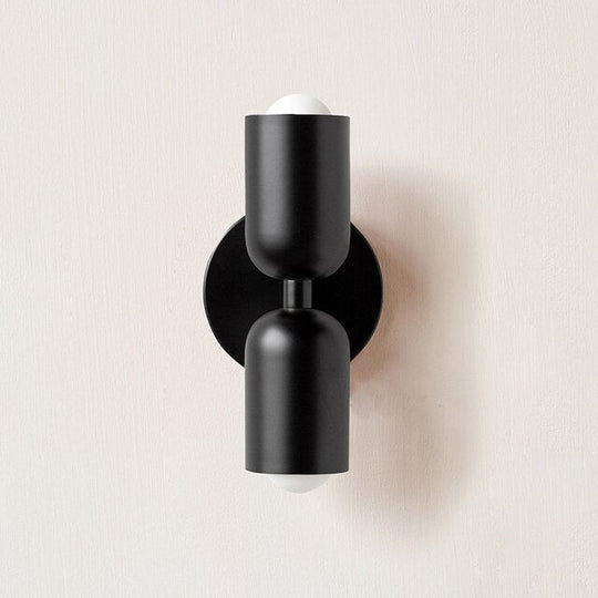 Wandleuchte mit Doppelkopf Design 1