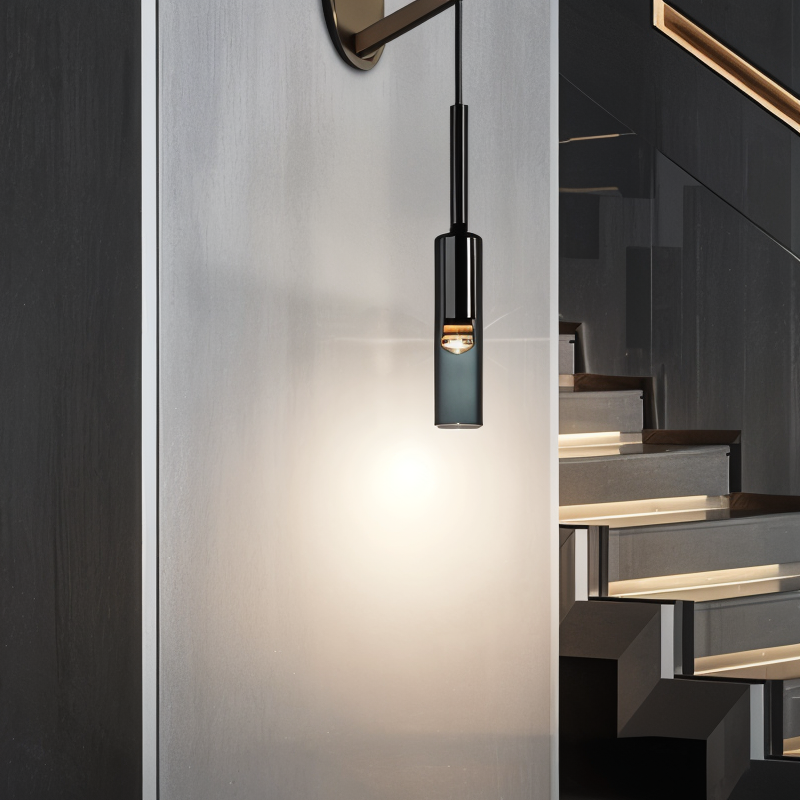 Wandleuchte mit Rauchglas und Kupferdetails 1