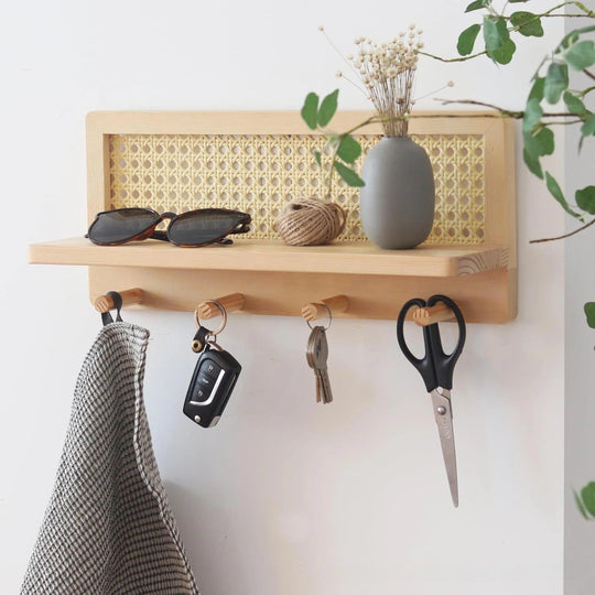 Wandregal aus Rattan für moderne Aufbewahrung 0