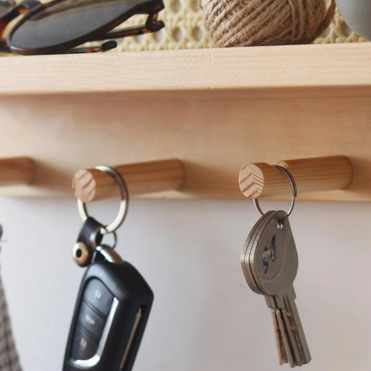 Wandregal aus Rattan für moderne Aufbewahrung 1
