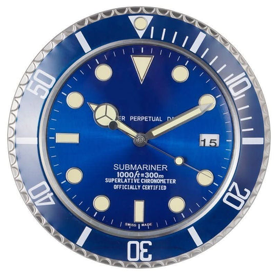 Wanduhr mit Edelstahlrahmen und Leuchtzeigern 6