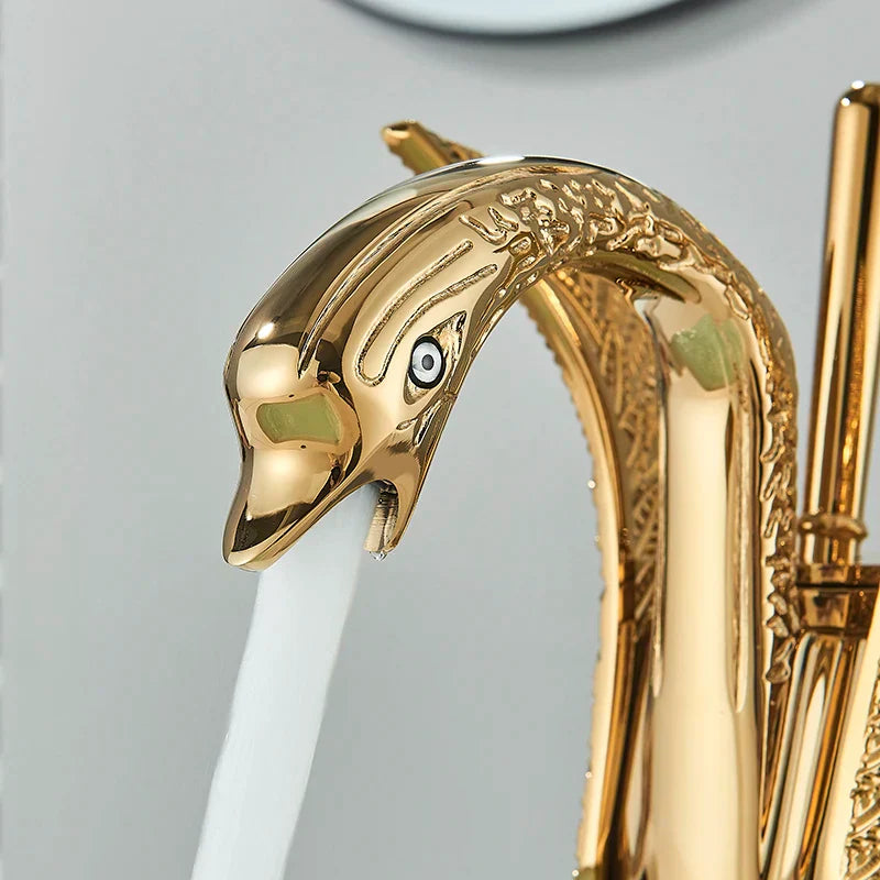 Waschtischarmatur Einhand Goldene Ausführung 2