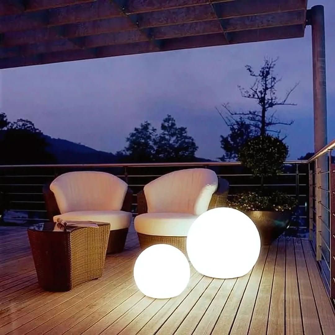 Wasserdichte LED-Kugellampe für Innen- und Außenbereich 0