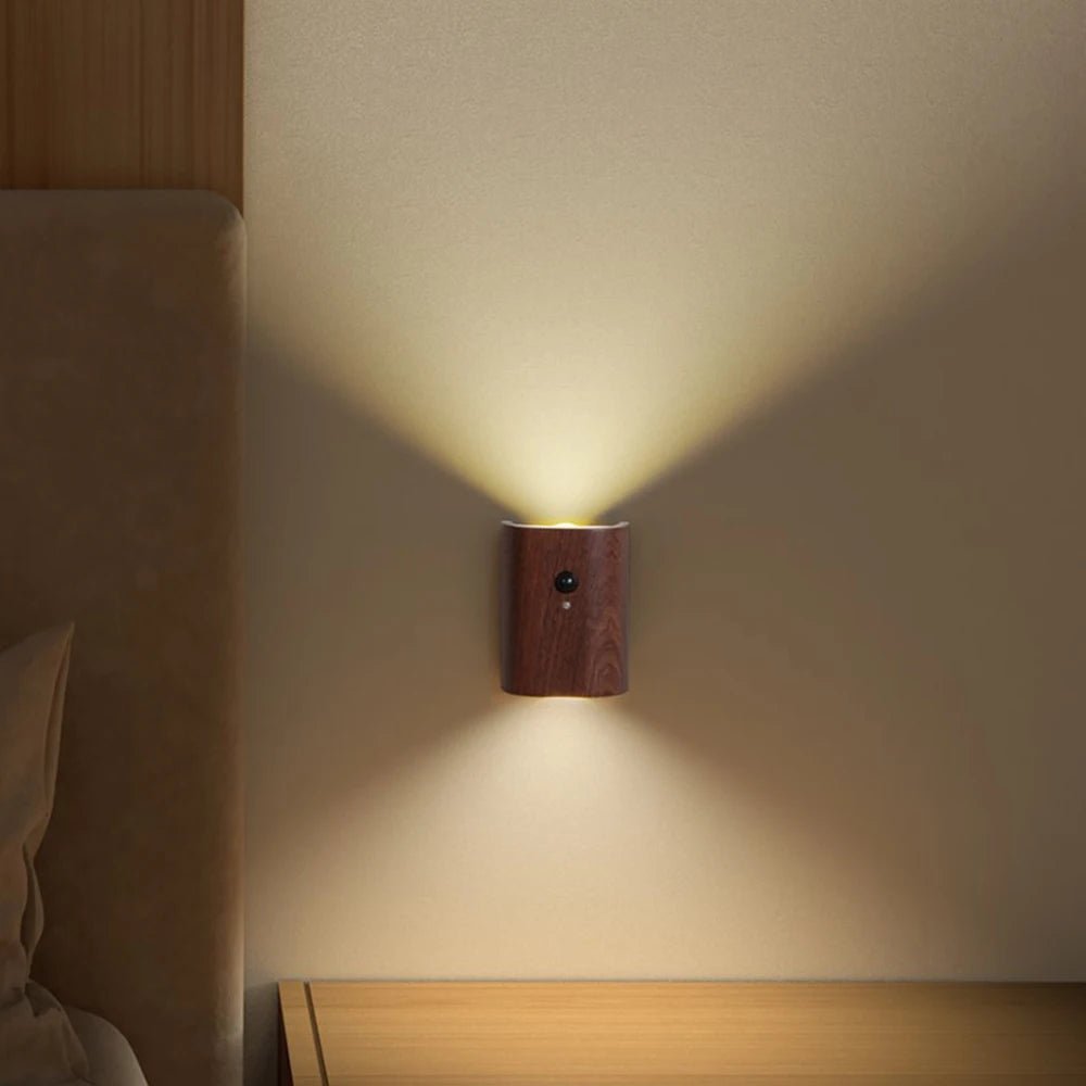 Wiederaufladbare Holzlampe mit Bewegungssensor 2