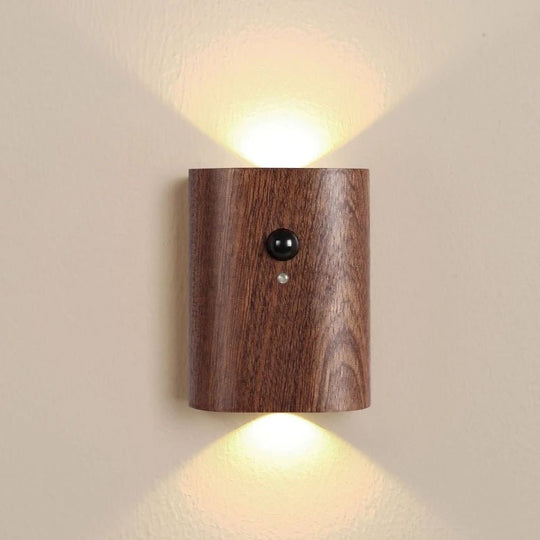 Wiederaufladbare Holzlampe mit Bewegungssensor 8