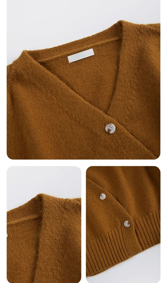 Damen-Strickjacke mit V-Ausschnitt und diagonalem Knopf