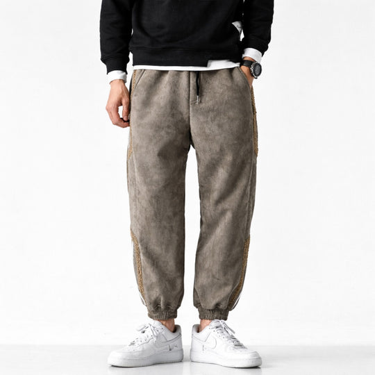 Herren Jogginghose mit Seitlichen Streifen