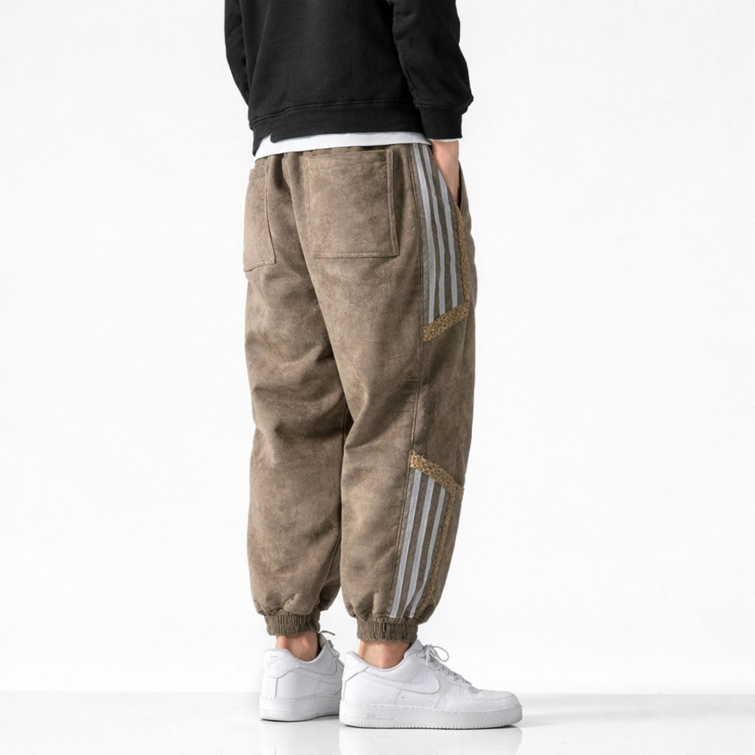 Herren Jogginghose mit Seitlichen Streifen
