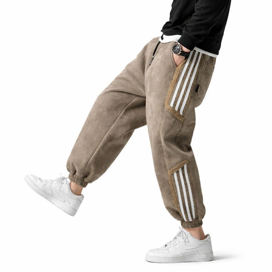 Herren Jogginghose mit Seitlichen Streifen