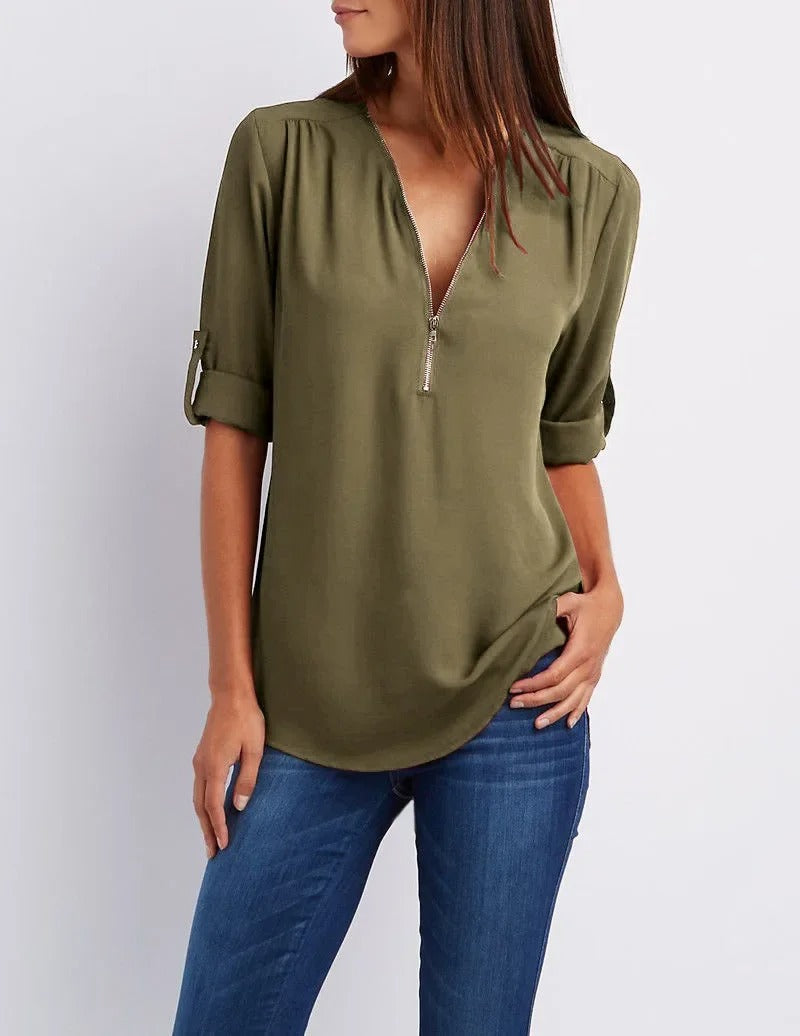 Damenbluse mit tiefem V-Ausschnitt aus Chiffon