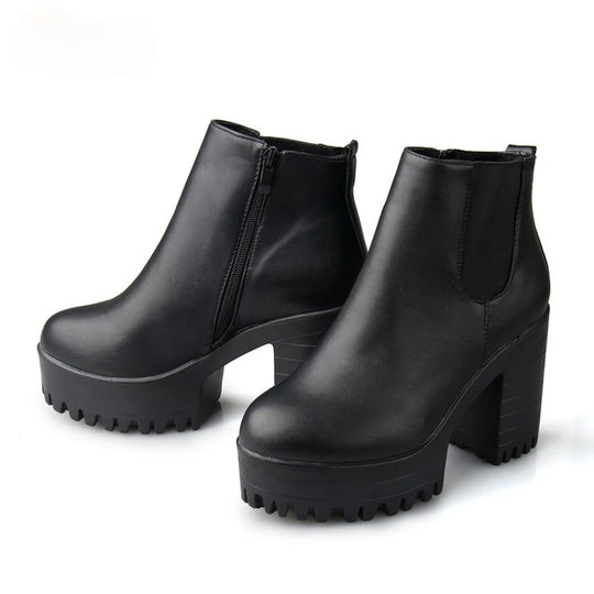 Hochhackige Damenstiefel