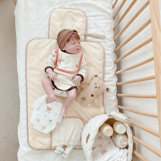 Zusammenklappbare Wickelkommode für Babys