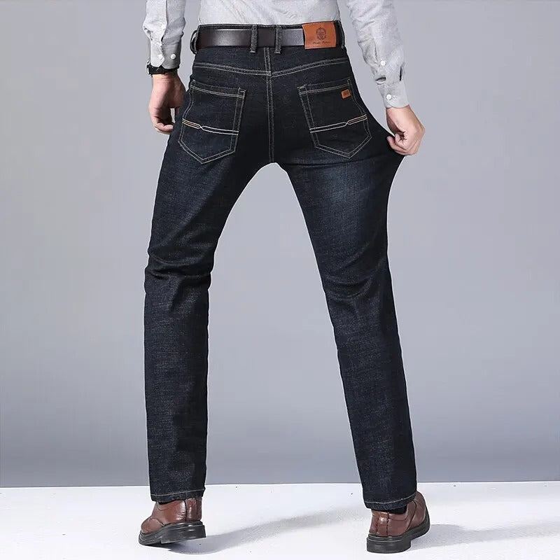 Klassische Herrenjeans aus Denim