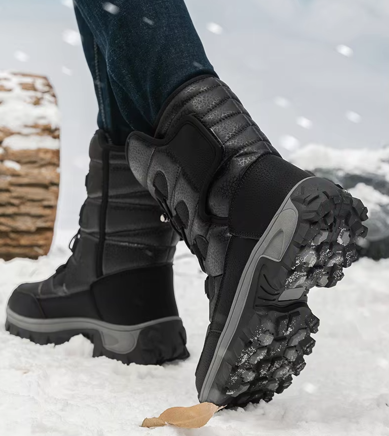 Hohe Winterstiefel aus Plüsch für Männer
